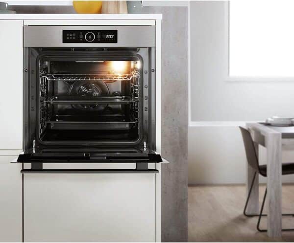 Four encastrable pyrolyse Whirlpool AKZ9629IX - Four pyrolyse Inox - multifonction - Chaleur tournante ou pulsée - 73 litres - Porte froide (4 vitres) - Classe énergétique A+ [Classe énergétique A+]
