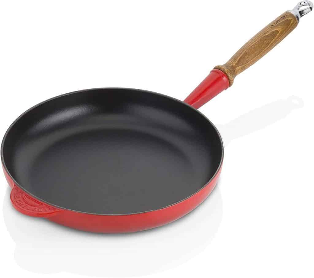 Test : poêle en fonte avec manche bois Le Creuset 26 cm