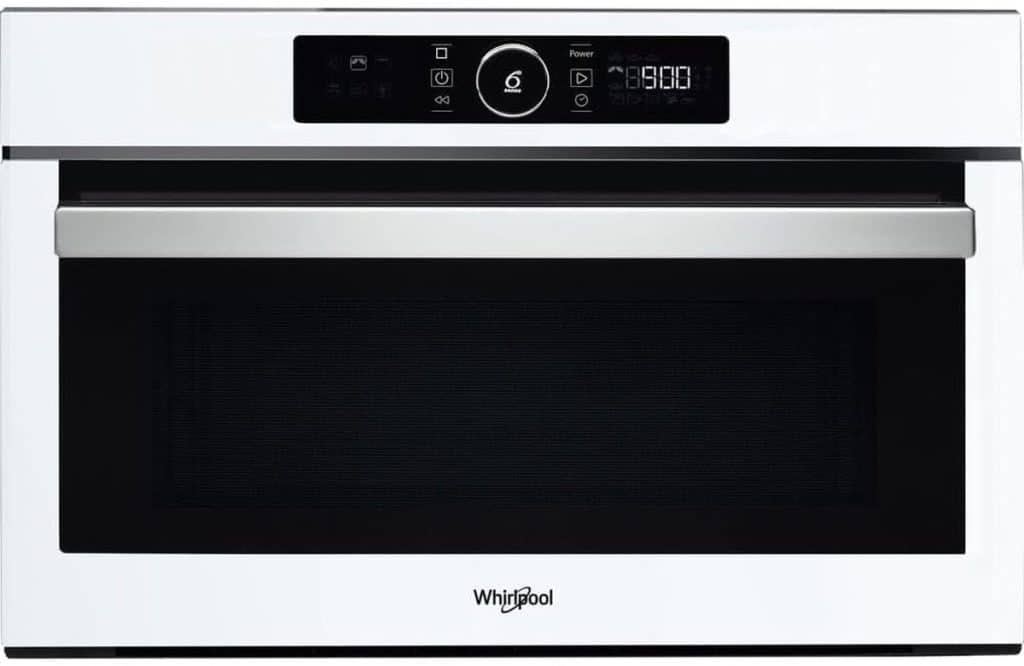 Test du micro-ondes encastrable Whirlpool AMW730WH : performance grill épatante