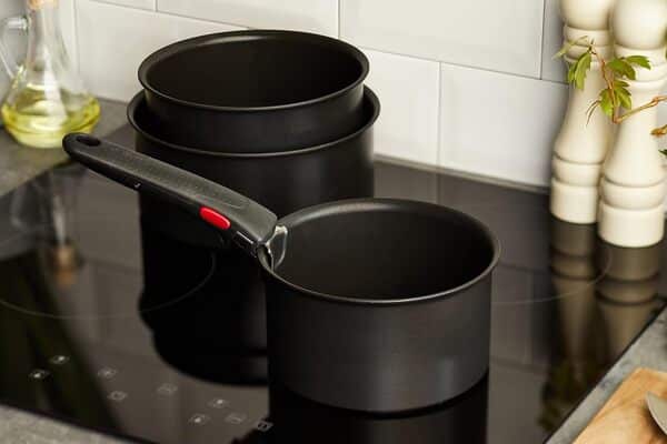 Tefal Ingenio Lot de 3 casseroles 16/18/20 cm + poignée amovible, Tous feux dont induction, Revêtement antiadhésif, Fabriqué en France, Expertise, Noir, 38.5 x 22.5 x 11.5 cm L6509503