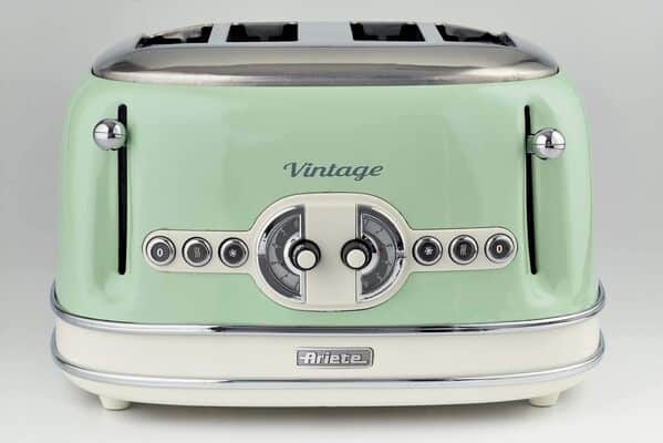 Ariete 156 Grille-pain design Vintage 4 tranches, sans pince, 1600 watts, 6 niveaux de grillage, Acier inoxydable, Vert pastel & Vintage 2877 Bouilloire Électrique Design, 2000 W, 1,7 L, Vert Pastel