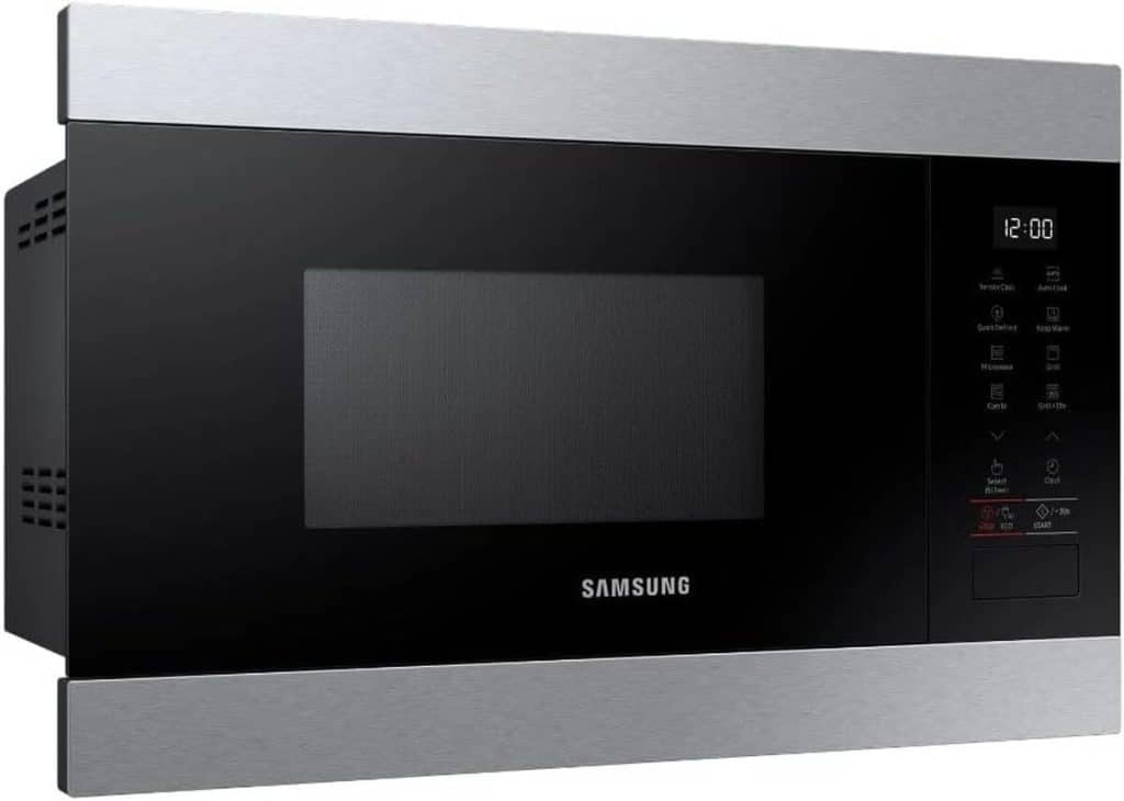 Test du micro-ondes encastrable Samsung MS22M8274AT 22L 850W en inox
