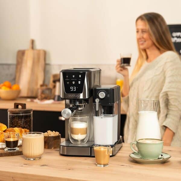 Cecotec Machine a Café Expresso Semi-Automatique Power Espresso 20 Cream. Cafetière Semi-Automatique, 20 Bars, Réservoir À Lait 700 Ml, Système De Chauffage Thermoblock, Pompe Puissante Force Aroma