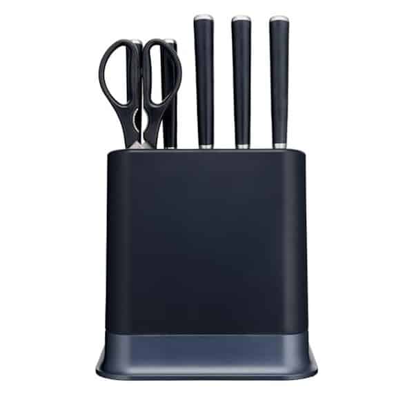 Découvrez l'efficacité du set de couteaux Tefal EverSharp avec son système de tranchant intégré pour une découpe parfaite et sans effort. Idéal pour les chefs amateurs et passionnés de cuisine à domicile.