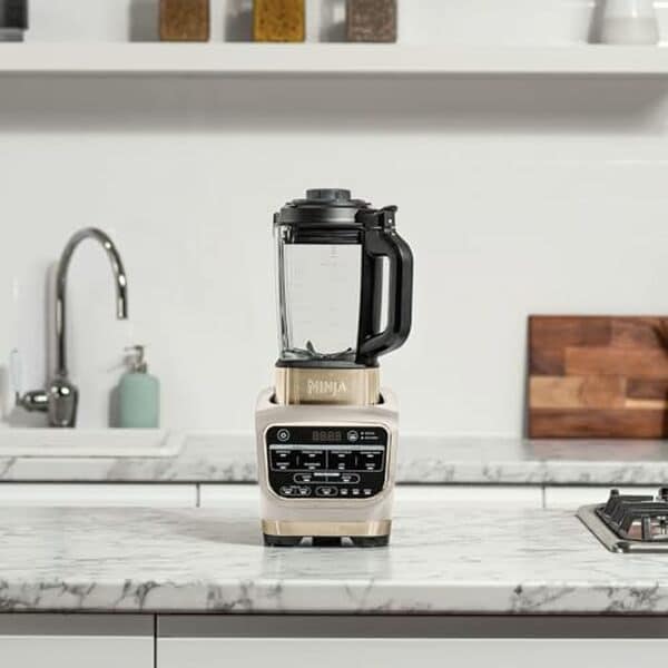 Découvrez tout ce qu'il faut savoir sur le blender chauffant ninja Foodi Hb150Eustgd 1000w : performances, fonctionnalités et avis pour un choix éclairé