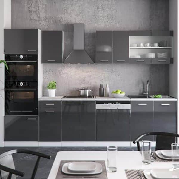 Découvrez notre analyse détaillée de la cuisine Vicco R-Line anthracite, une solution moderne et élégante. Sans plan de travail fourni, est-ce la bonne option pour vous  ? Évaluation, avantages et conseils d'installation.