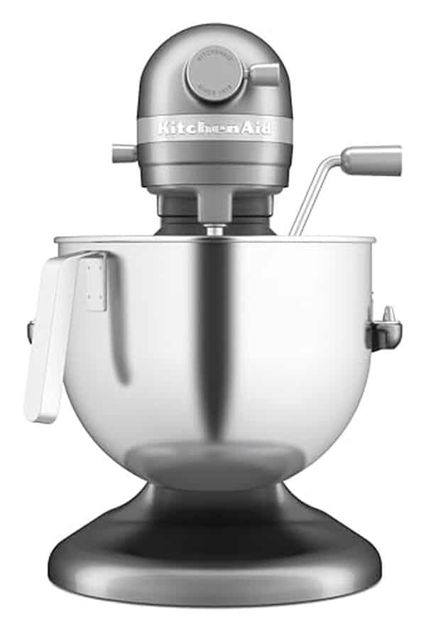 Découvrez notre test du robot pâtissier KitchenAid Heavy Duty 6.6L gris argent : performances, caractéristiques et avis pour choisir le meilleur robot culinaire. 